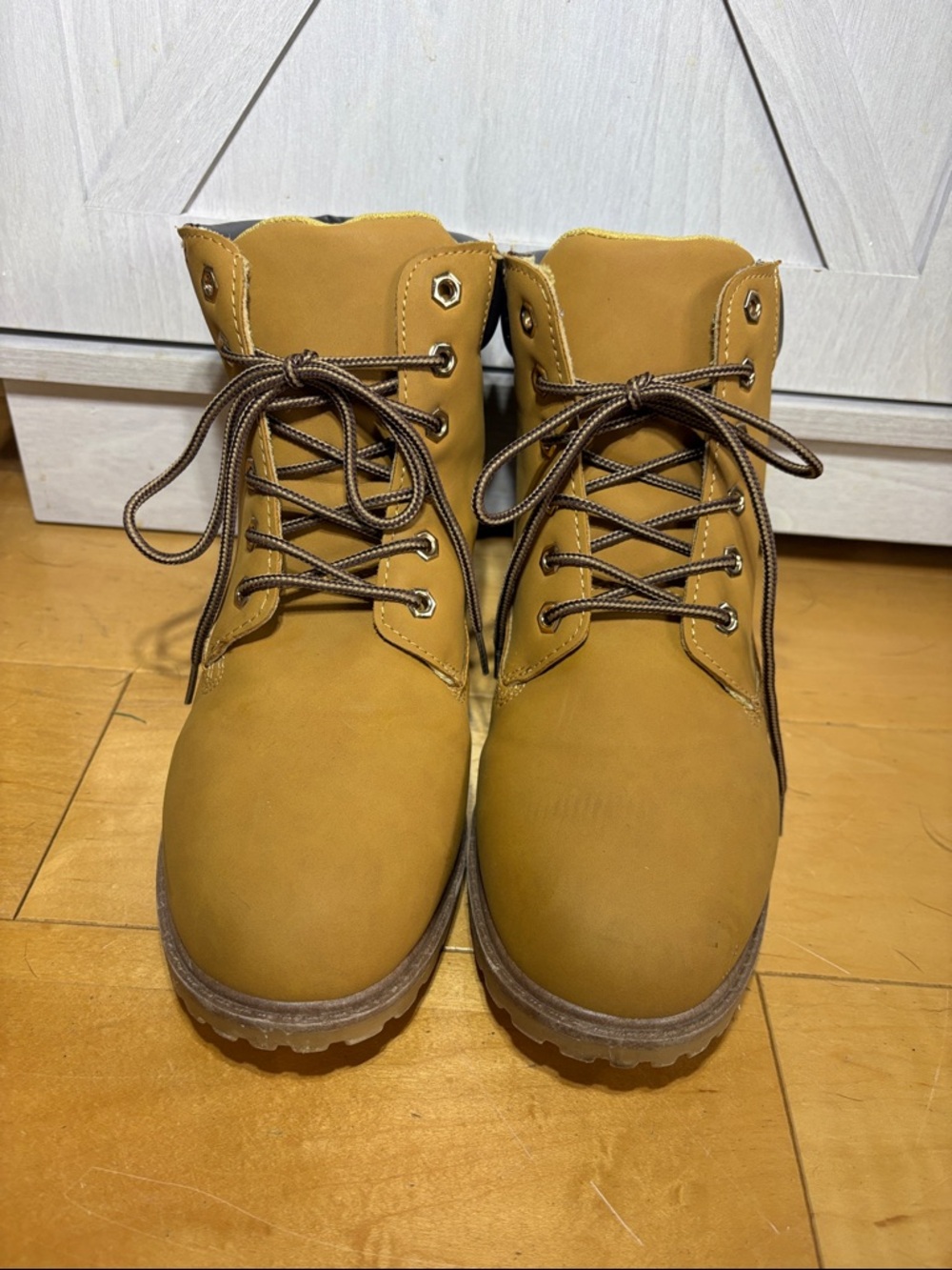 Classic Lace-Up Work Boots - Tan